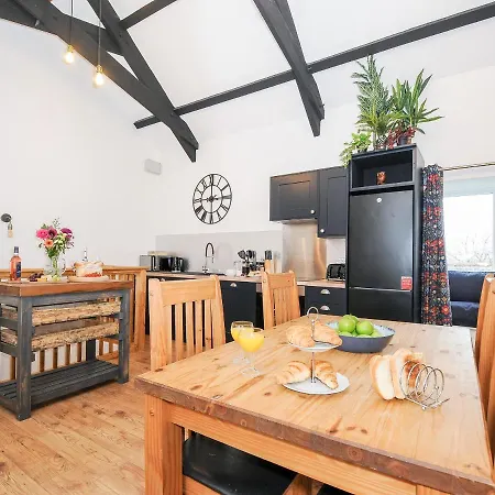 Owl Barn Liskeard